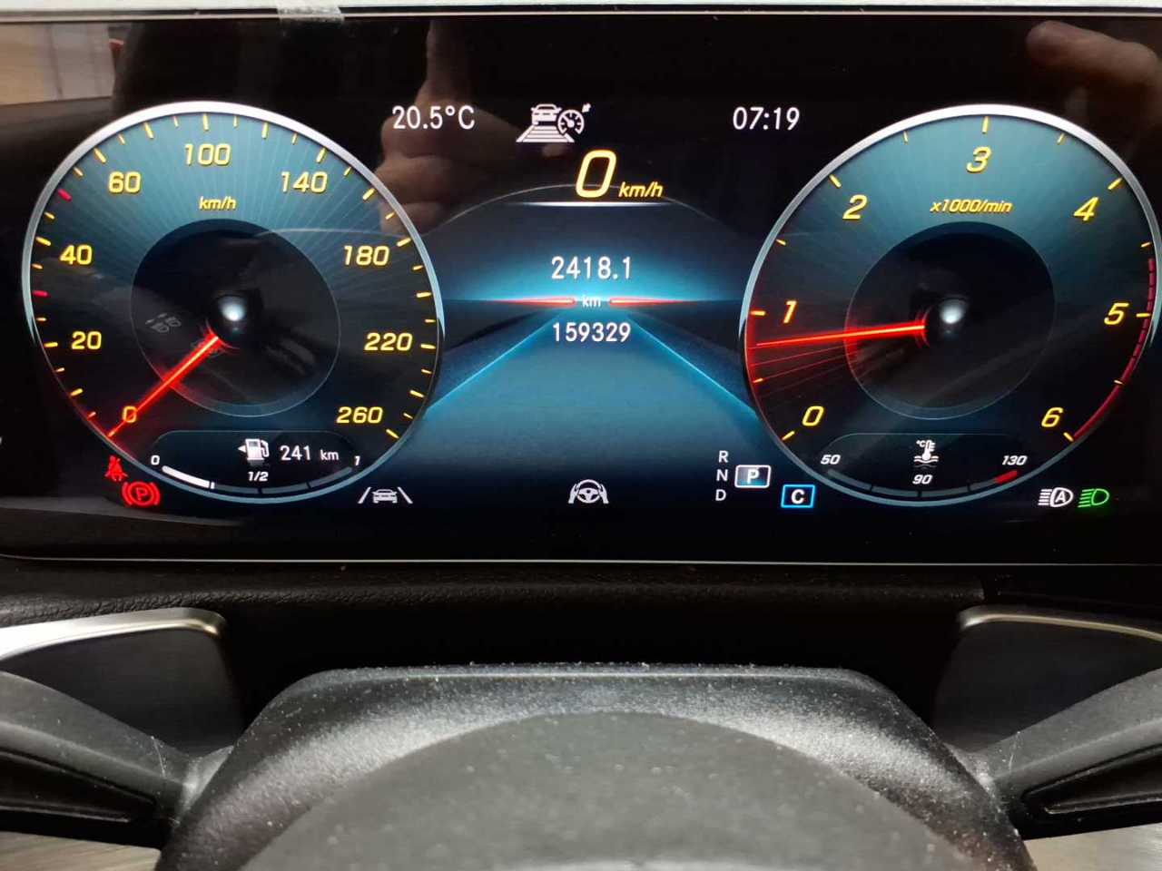 Mercedes-Benz GLB 200 d 8G-DCT Progressive 11