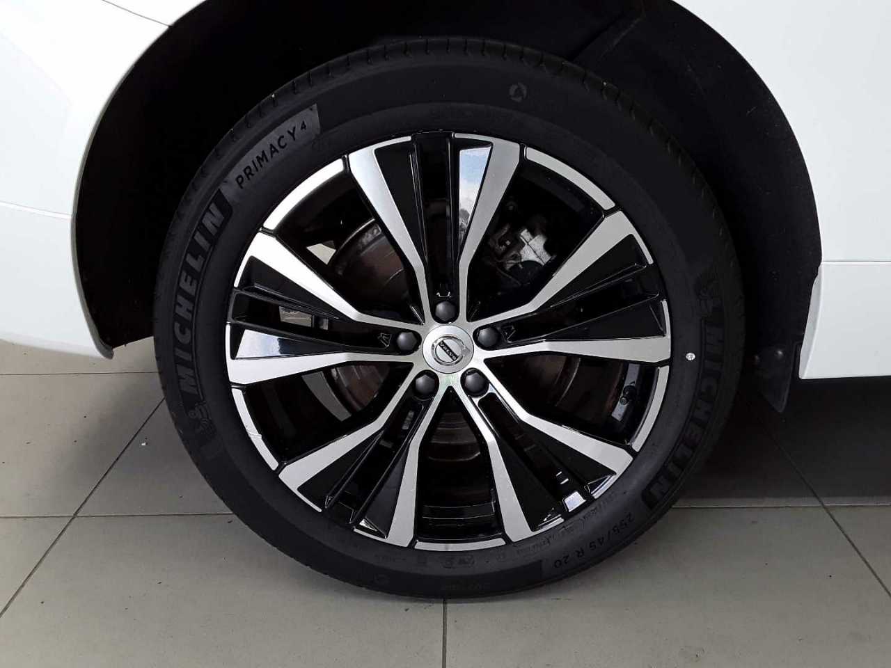 Volvo XC60 B4 B Core 18