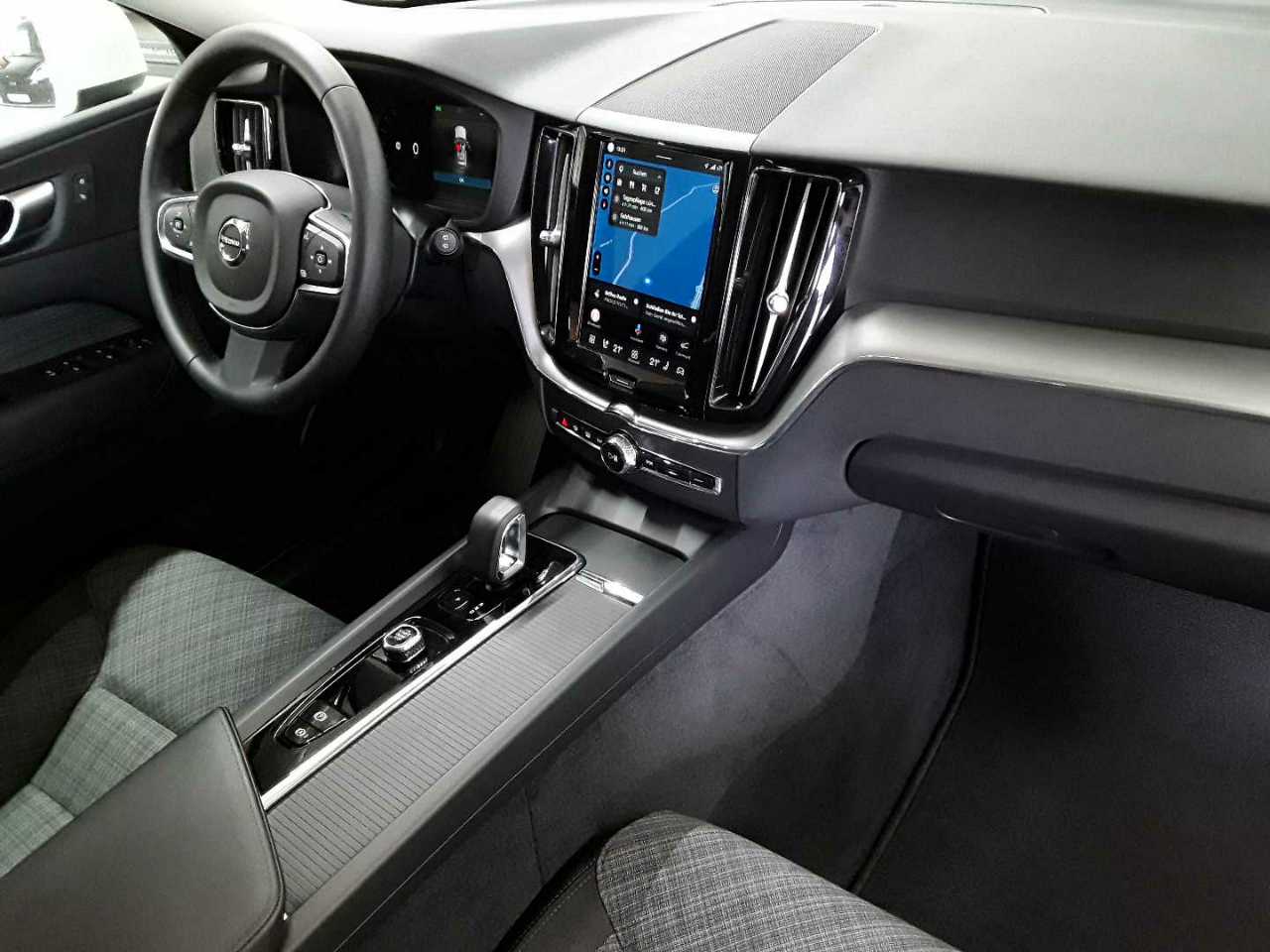 Volvo XC60 B4 B Core 9