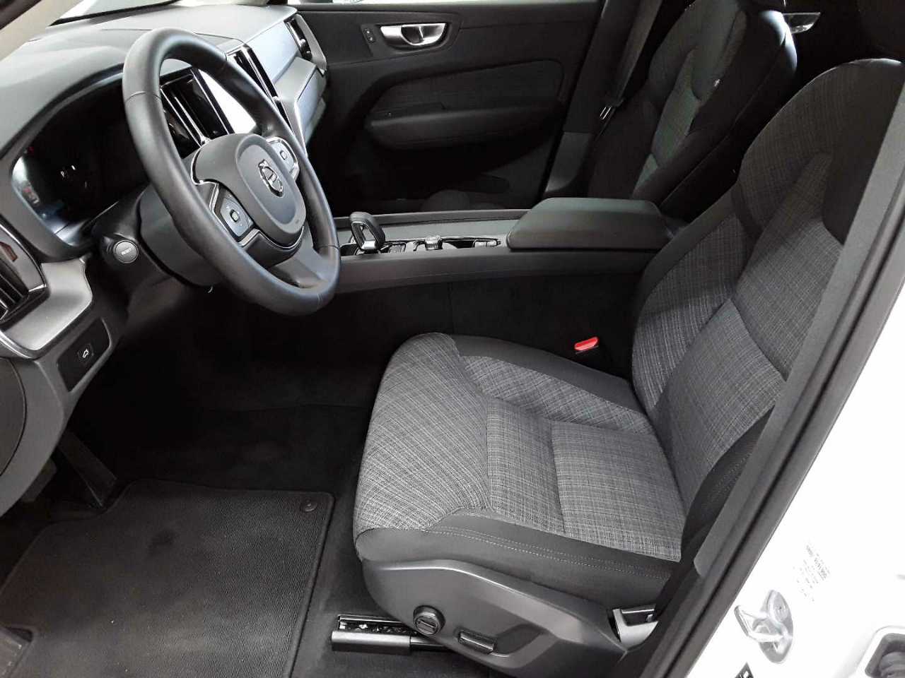 Volvo XC60 B4 B Core 7