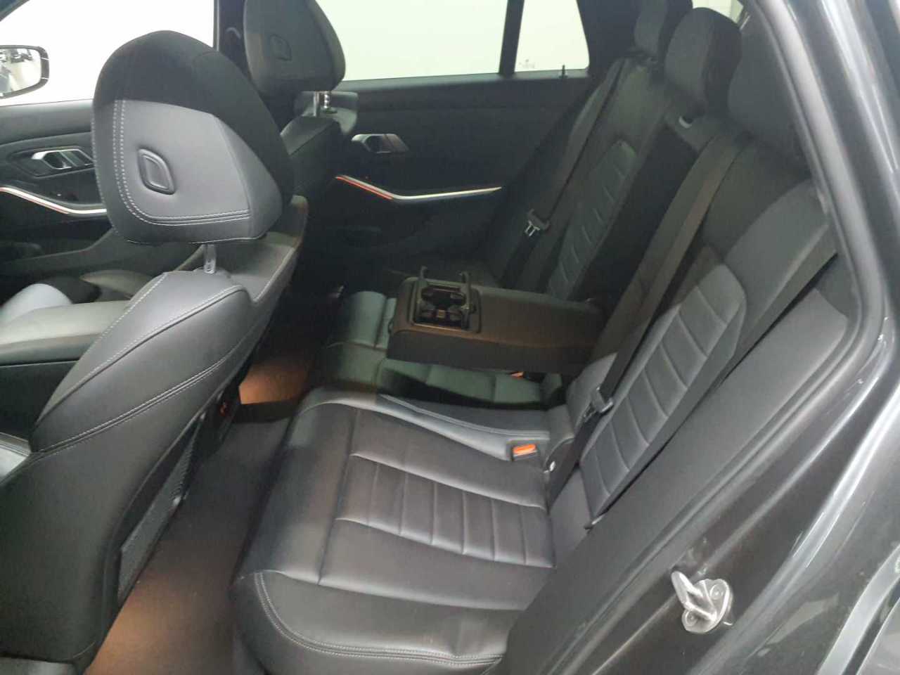 BMW 320d Touring Aut. Luxury Line 14