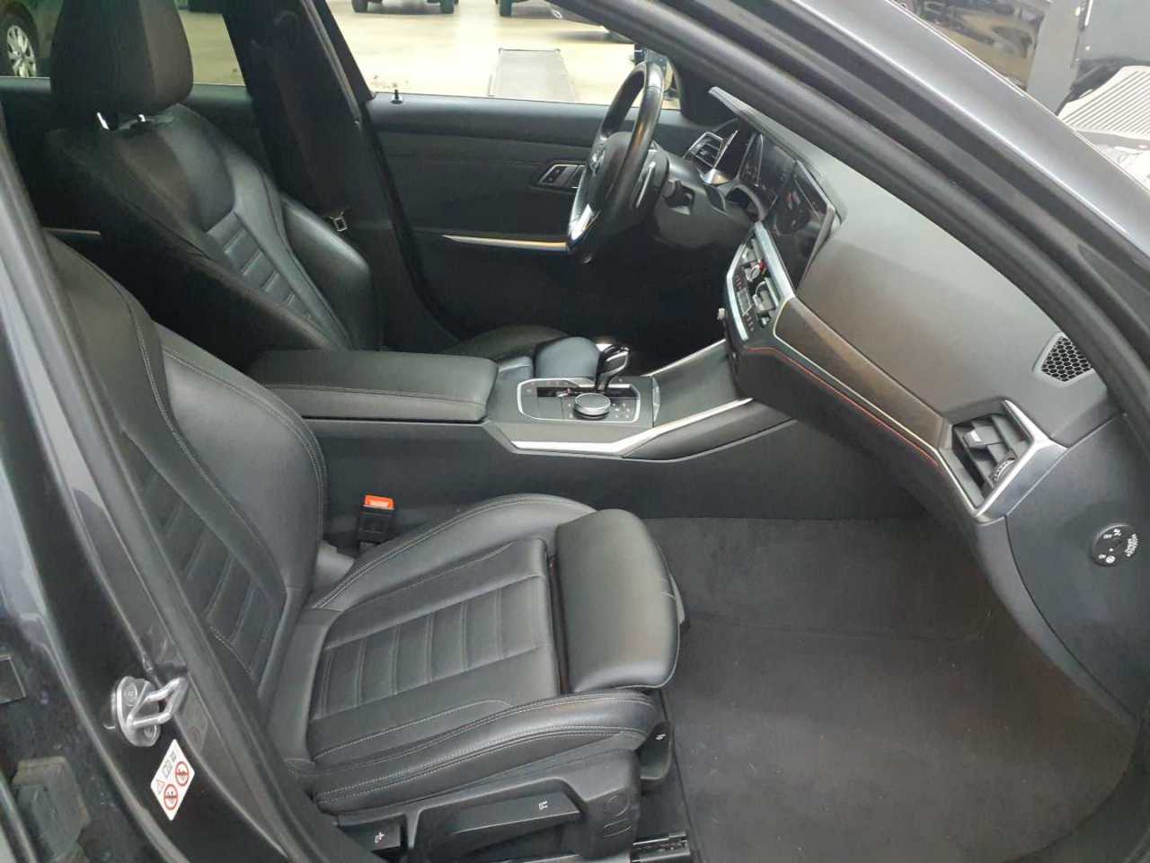 BMW 320d Touring Aut. Luxury Line 7