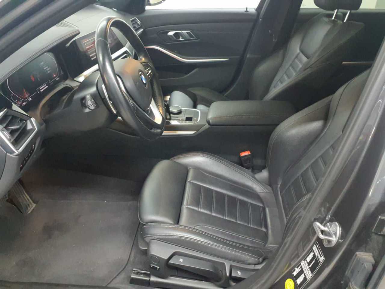 BMW 320d Touring Aut. Luxury Line 8