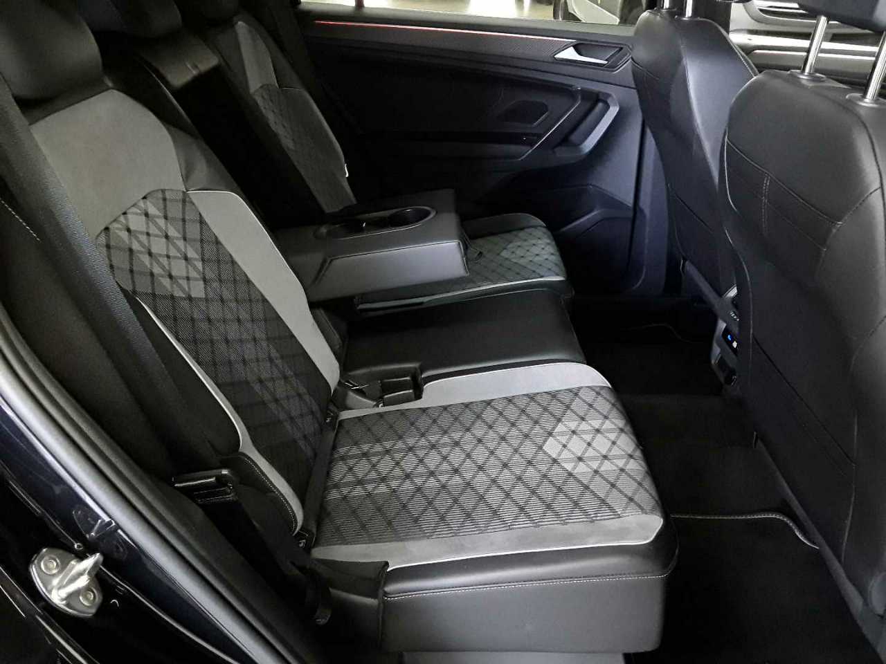 Volkswagen Tiguan Allspace 2.0 TDI SCR 4Motion DSG R-Line 14