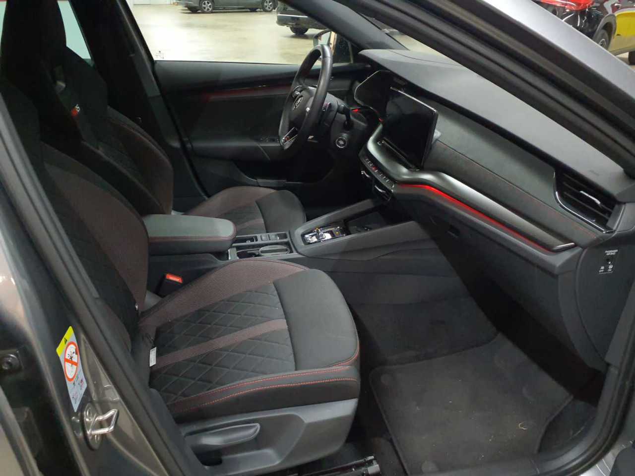 Skoda Octavia Combi 2.0 TDI DSG RS 8