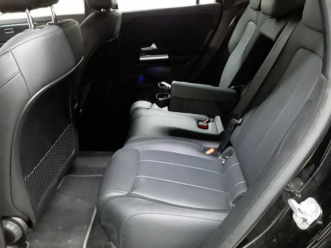 Mercedes-Benz EQA 250 13