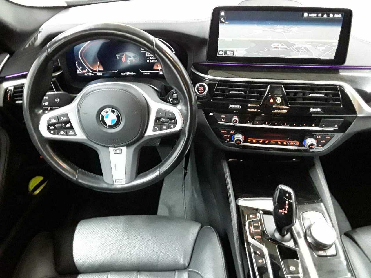 BMW 520d Touring Aut. Luxury Line 10