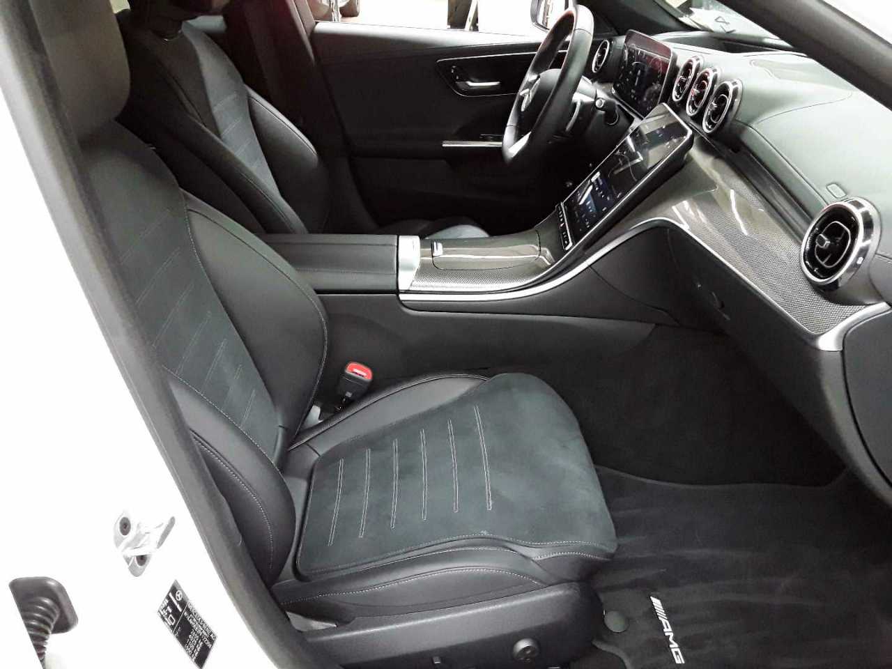 Mercedes-Benz C 300 e T 9G-TRONIC AMG Line 8