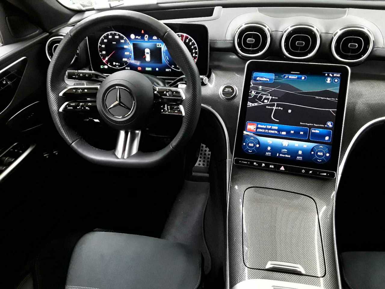 Mercedes-Benz C 300 e T 9G-TRONIC AMG Line 10