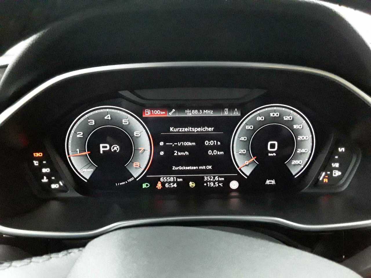 Audi Q3 40 TFSI quattro S tronic S line 11