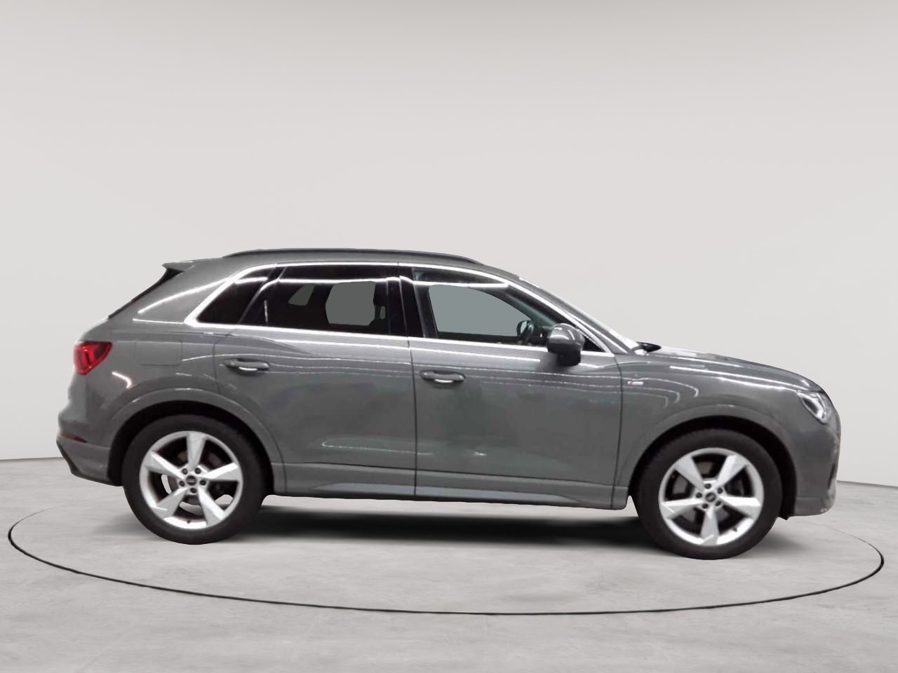 Audi Q3 40 TFSI quattro S tronic S line 3