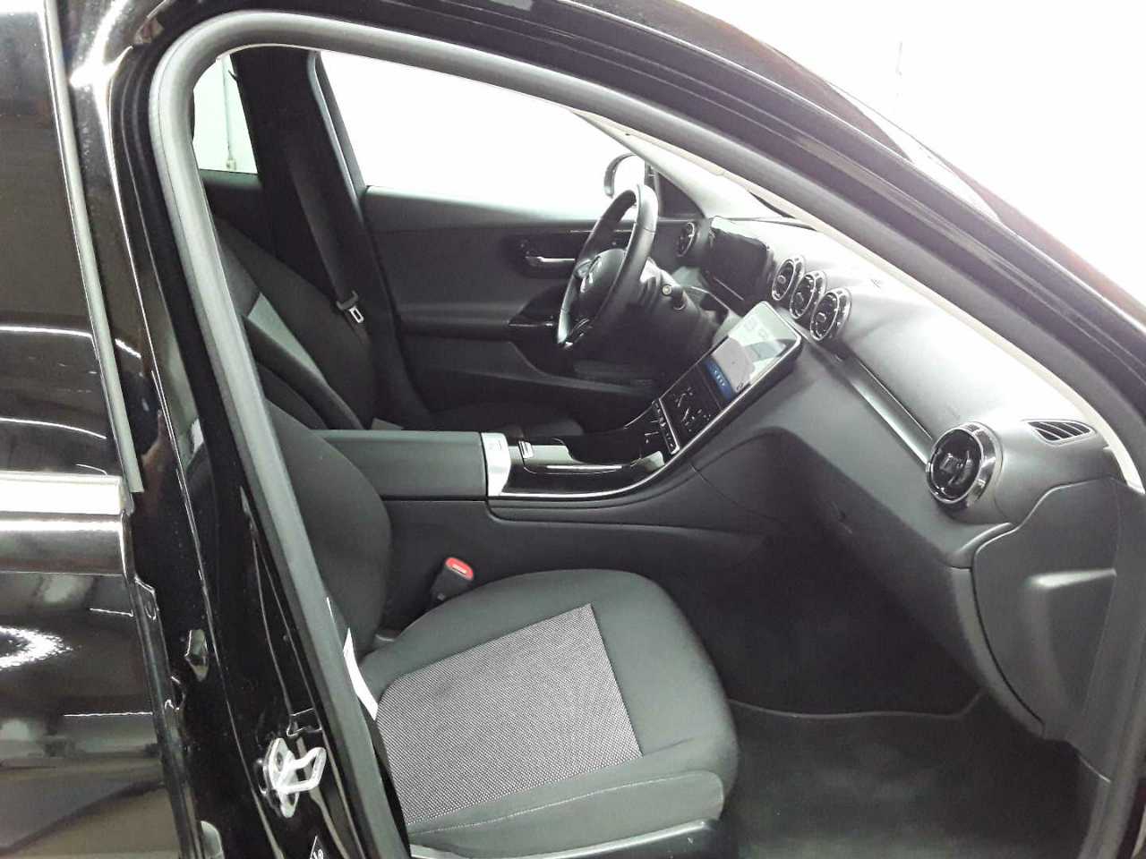 Mercedes-Benz C 200 d T 9G-TRONIC 8