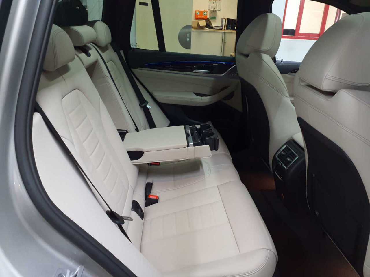 BMW iX3 Impressive 13