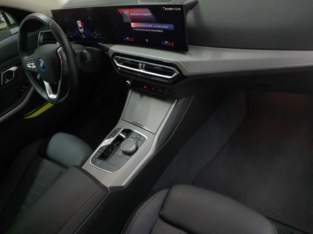 Bmw 320e Aut. 9