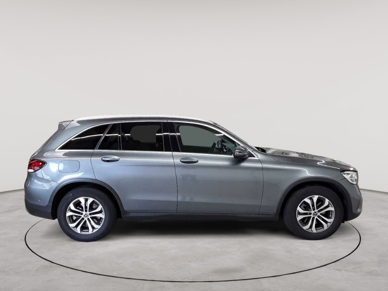 Mercedes-Benz GLC 220 d 4Matic 9G-TRONIC 3