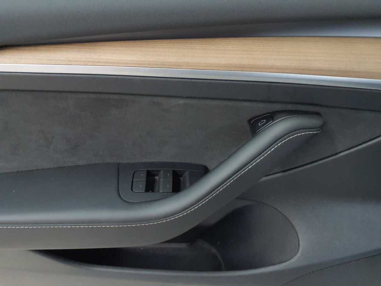 Tesla Model 3 RWD Hinterradantrieb 19