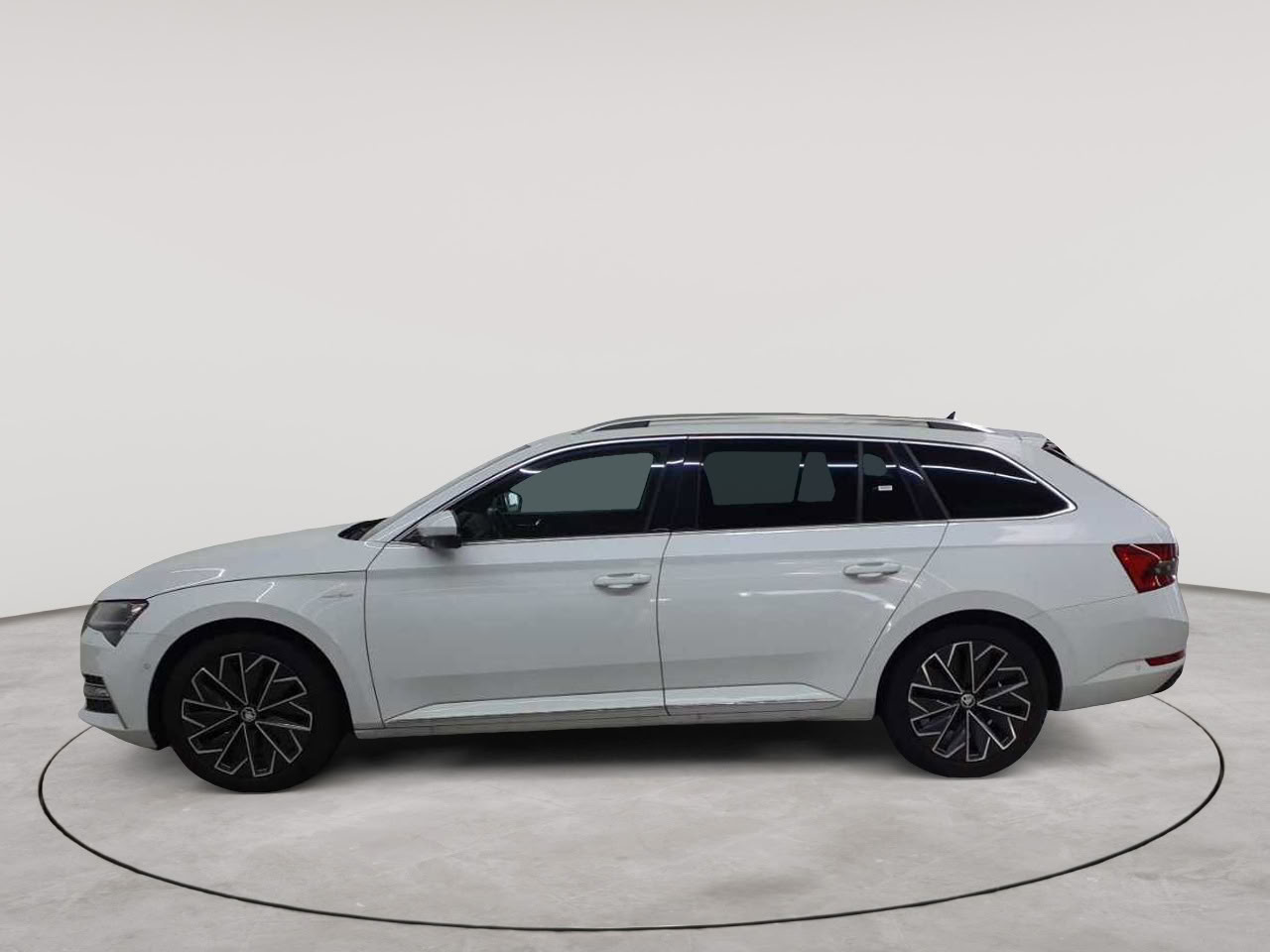 Skoda Superb Combi 2.0 TDI DSG L&K 6
