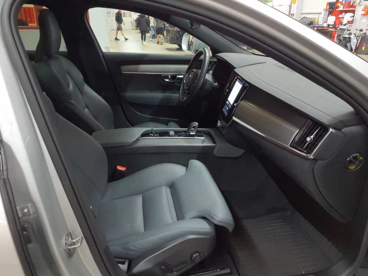 Volvo V90 Cross Country B4 D AWD Geartronic Pro 8
