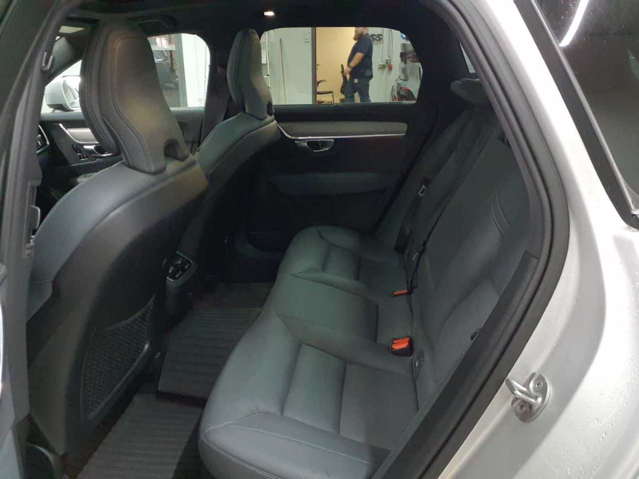 Volvo V90 Cross Country B4 D AWD Geartronic Pro 13