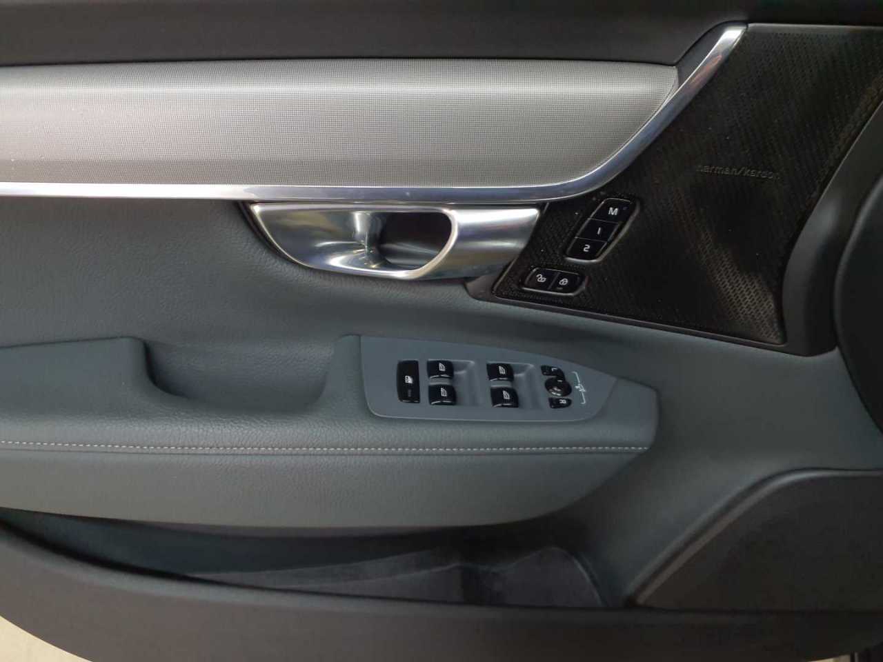 Volvo V90 Cross Country B4 D AWD Geartronic Pro 19