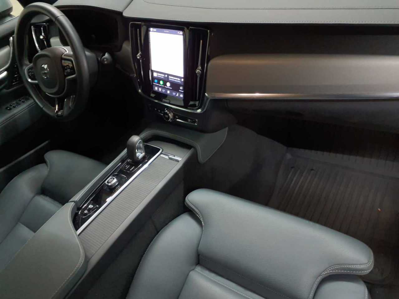 Volvo V90 Cross Country B4 D AWD Geartronic Pro 9