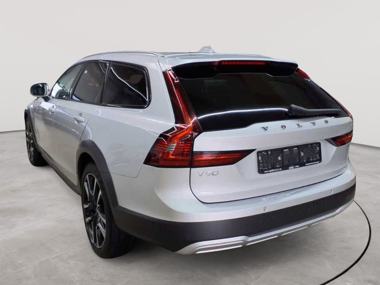 Volvo V90 Cross Country B4 D AWD Geartronic Pro 5