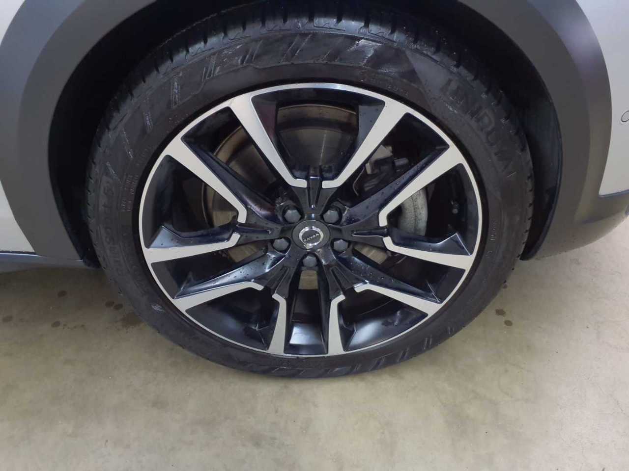 Volvo V90 Cross Country B4 D AWD Geartronic Pro 17