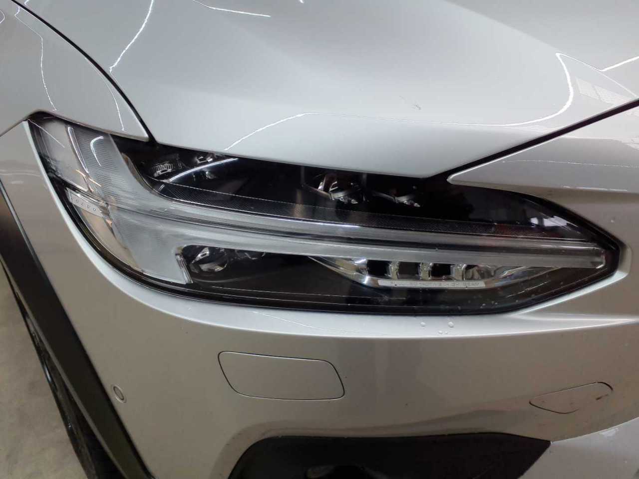 Volvo V90 Cross Country B4 D AWD Geartronic Pro 18