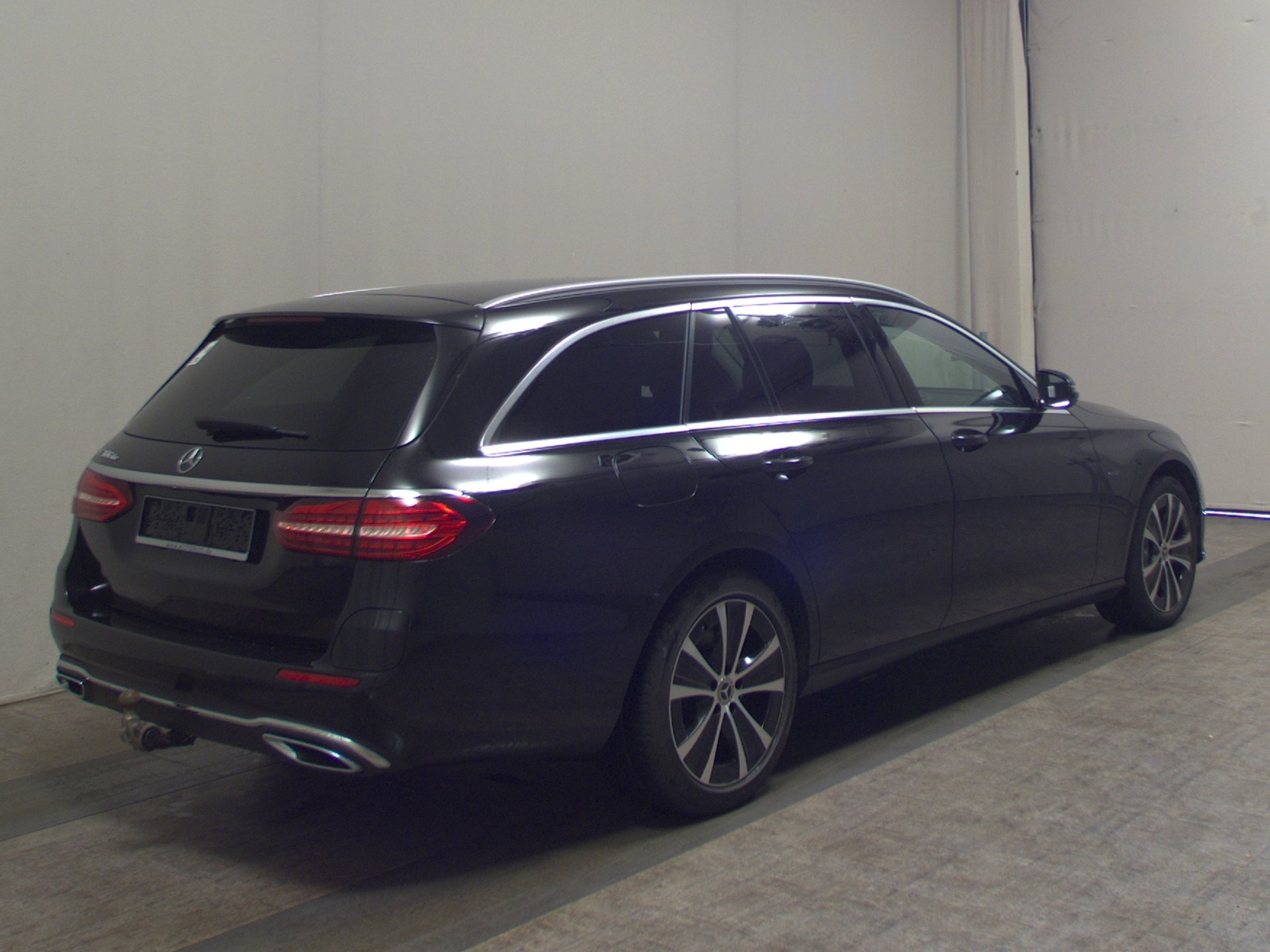 Mercedes-Benz E 300 T de Avantgarde Navi Widescreen Pano AHK 4