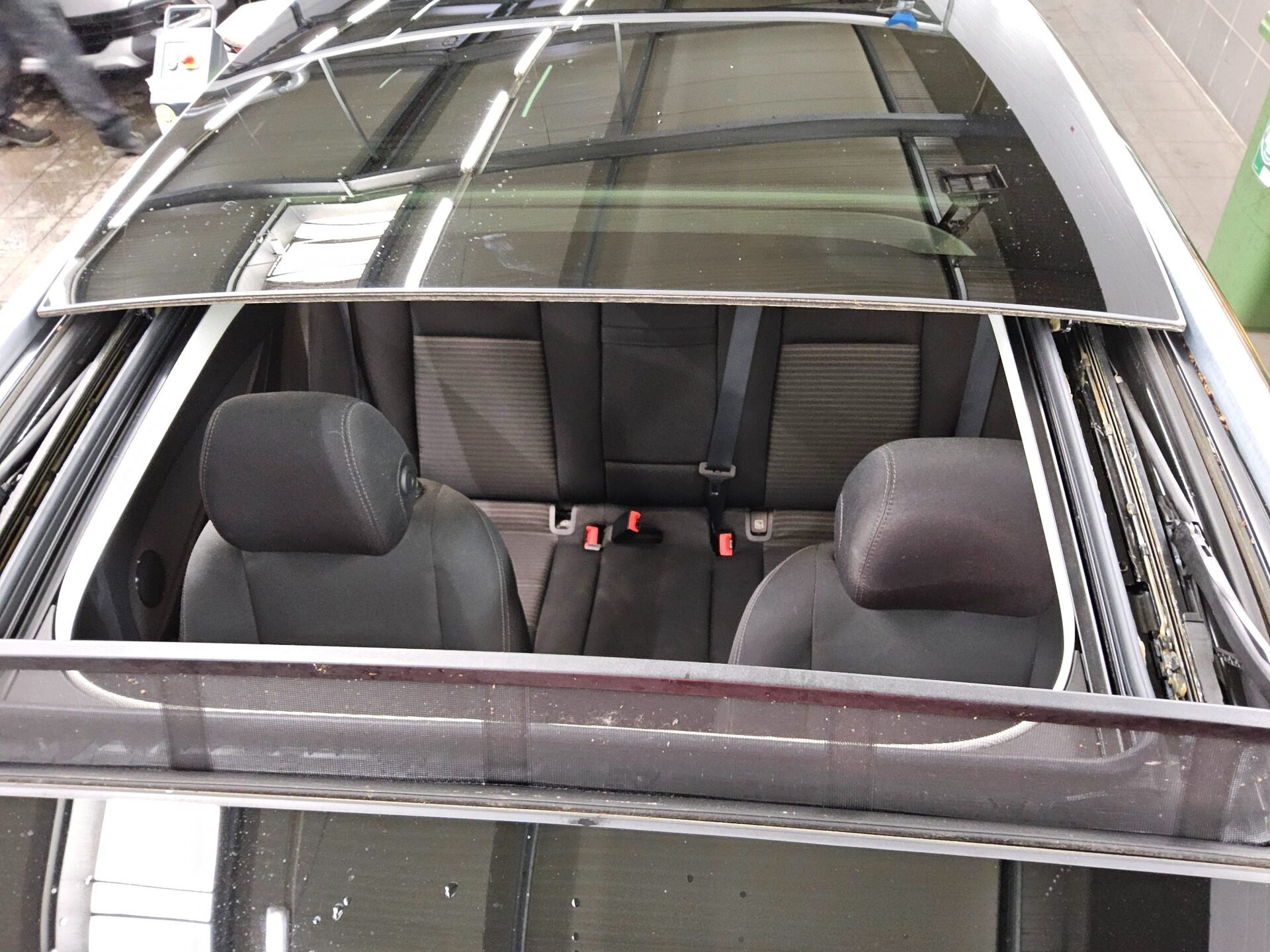 Mercedes-Benz E 300 T de Avantgarde Navi Widescreen Pano AHK 12