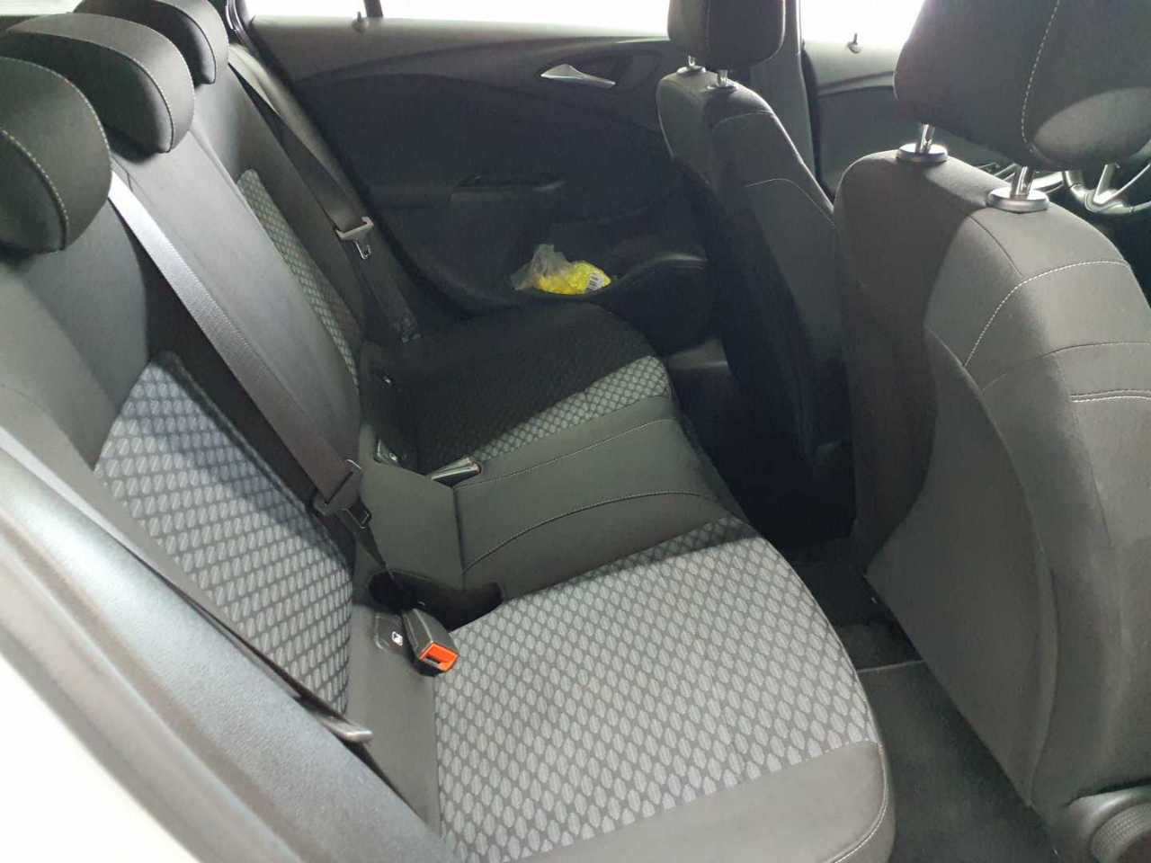 Opel Astra 1.5 D Start/Stop Sports Tourer Edition 15