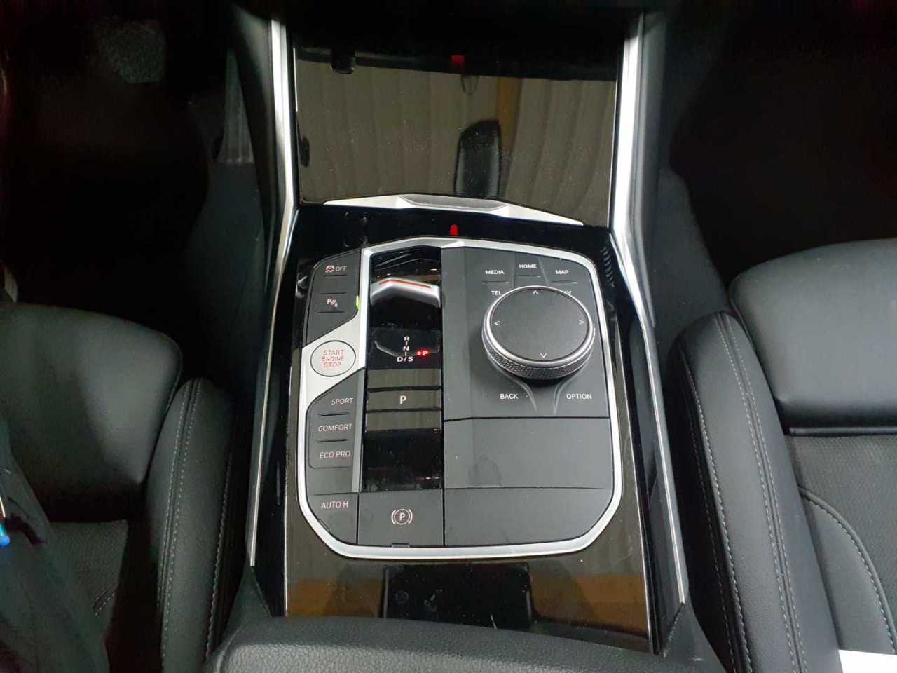 BMW 330d Touring Aut. 10