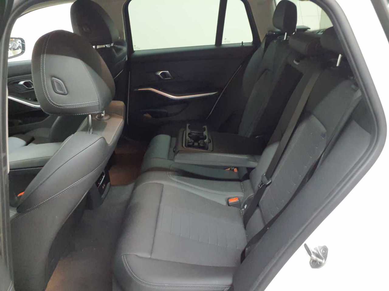 BMW 330d Touring Aut. 14