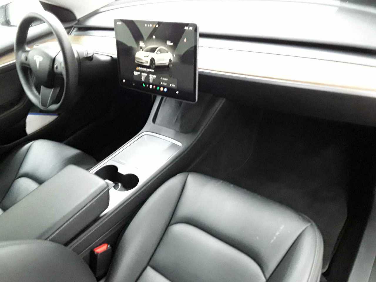 Tesla Model 3 RWD Hinterradantrieb 9
