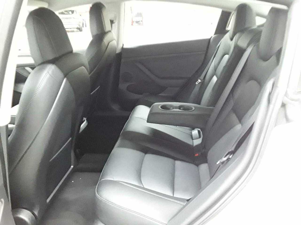 Tesla Model 3 RWD Hinterradantrieb 13