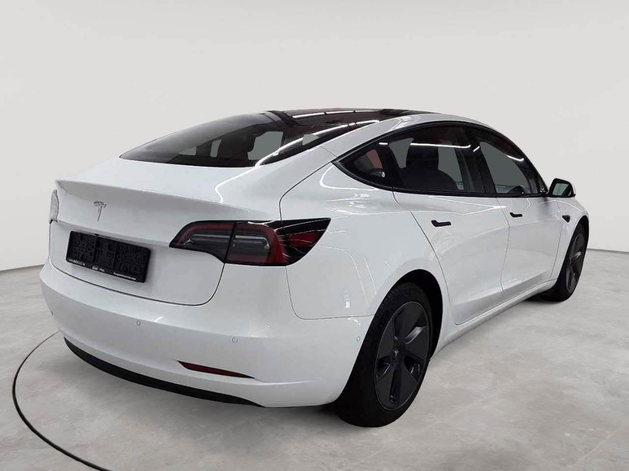 Tesla Model 3 RWD Hinterradantrieb 4