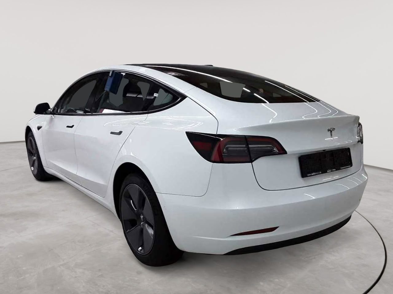 Tesla Model 3 RWD Hinterradantrieb 5