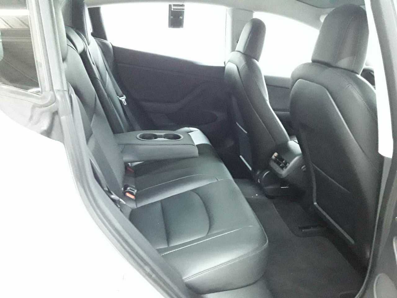 Tesla Model 3 RWD Hinterradantrieb 14