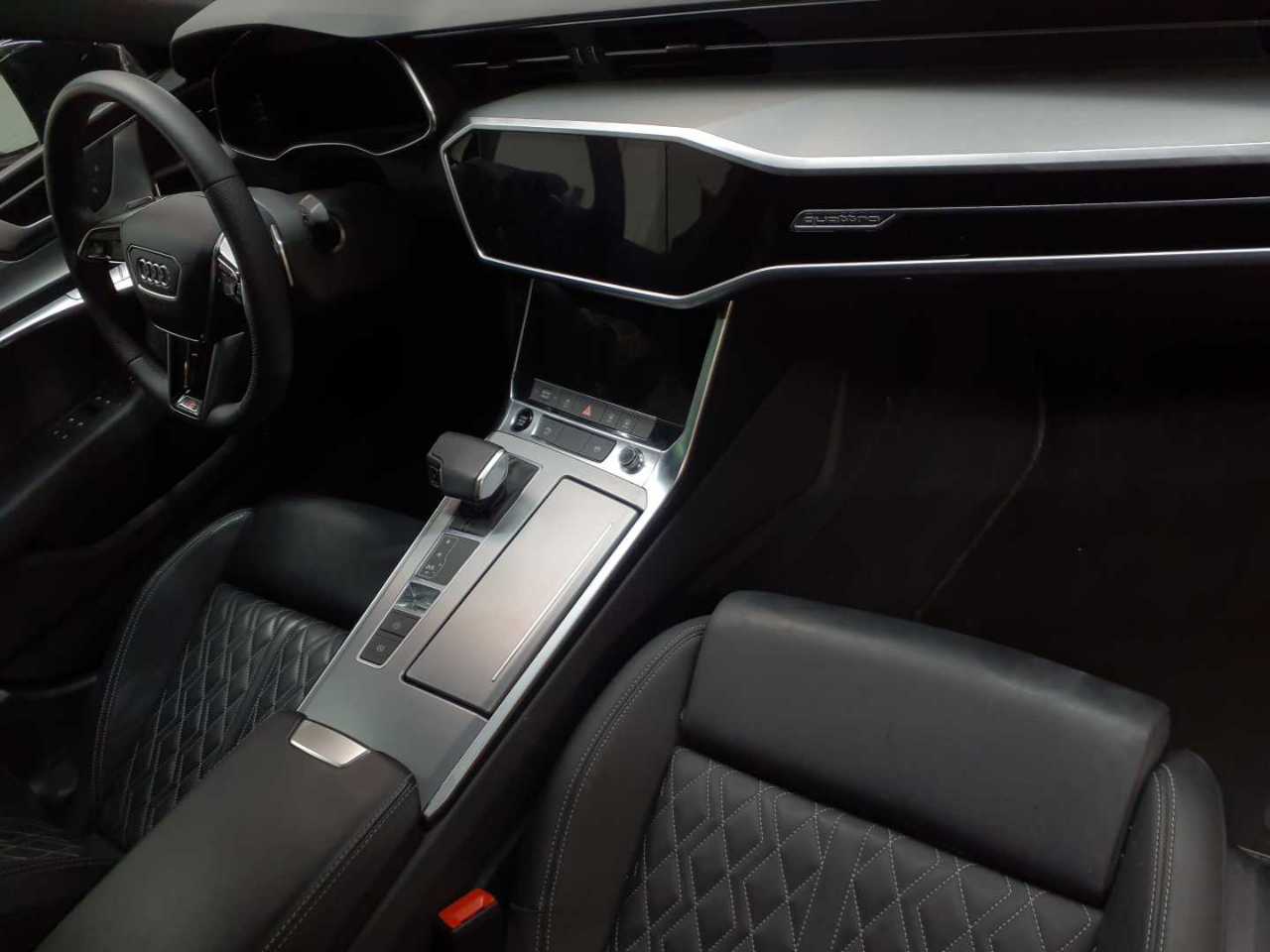 Audi A7 45 TFSI quattro S tronic 9