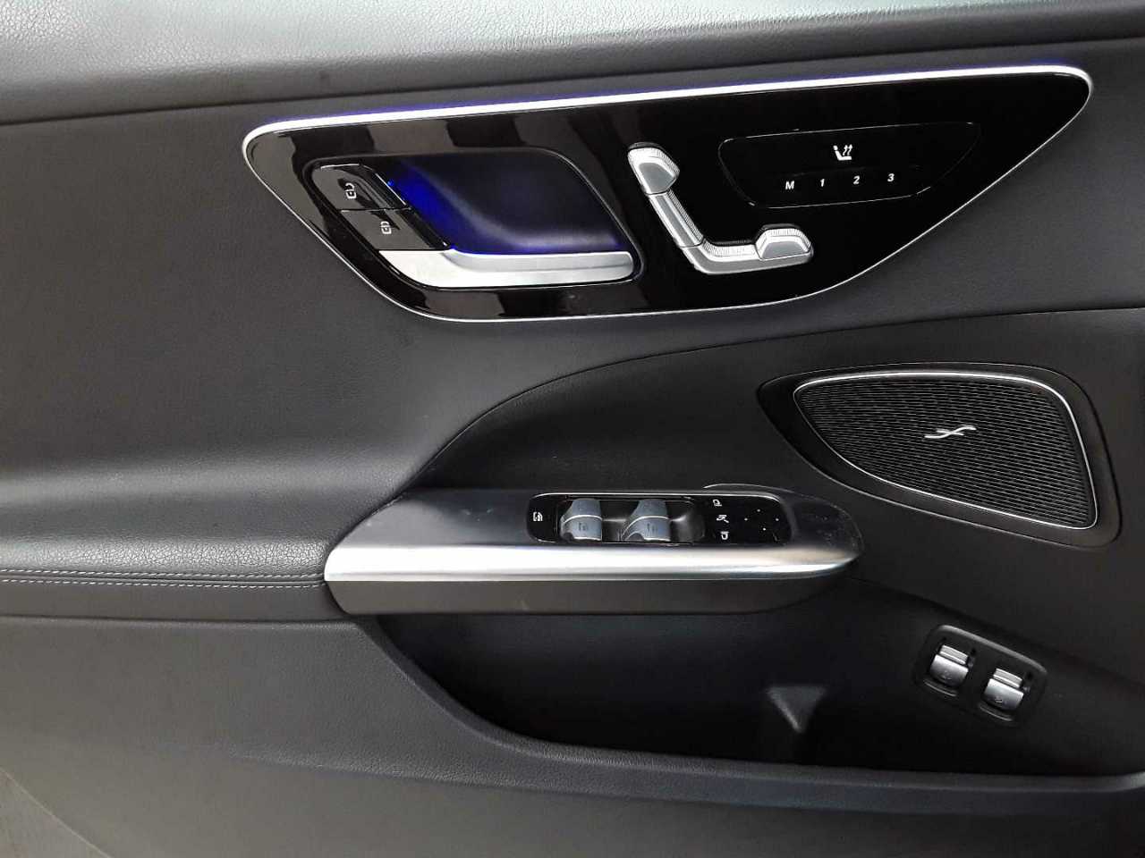 Mercedes-Benz C 300 e T 9G-TRONIC Avantgarde 16