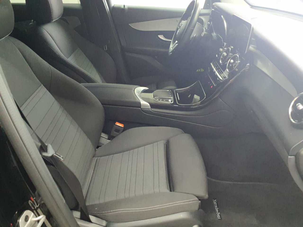 Mercedes-Benz GLC 300 de 4Matic 9G-TRONIC 8