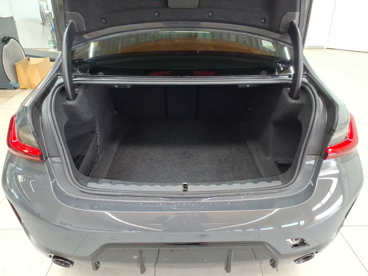 BMW 320i Aut. 15