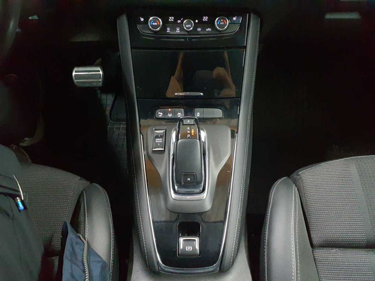 Opel Grandland 1.5 D Automatik GS 10