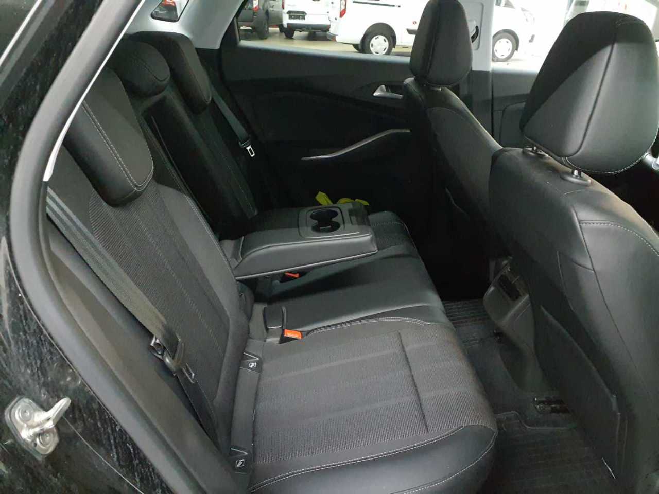 Opel Grandland 1.5 D Automatik GS 13