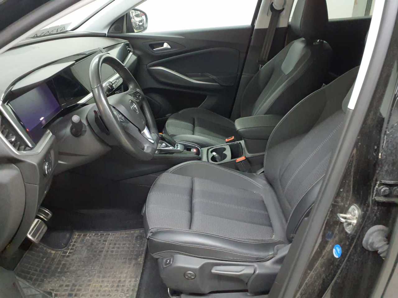 Opel Grandland 1.5 D Automatik GS 8