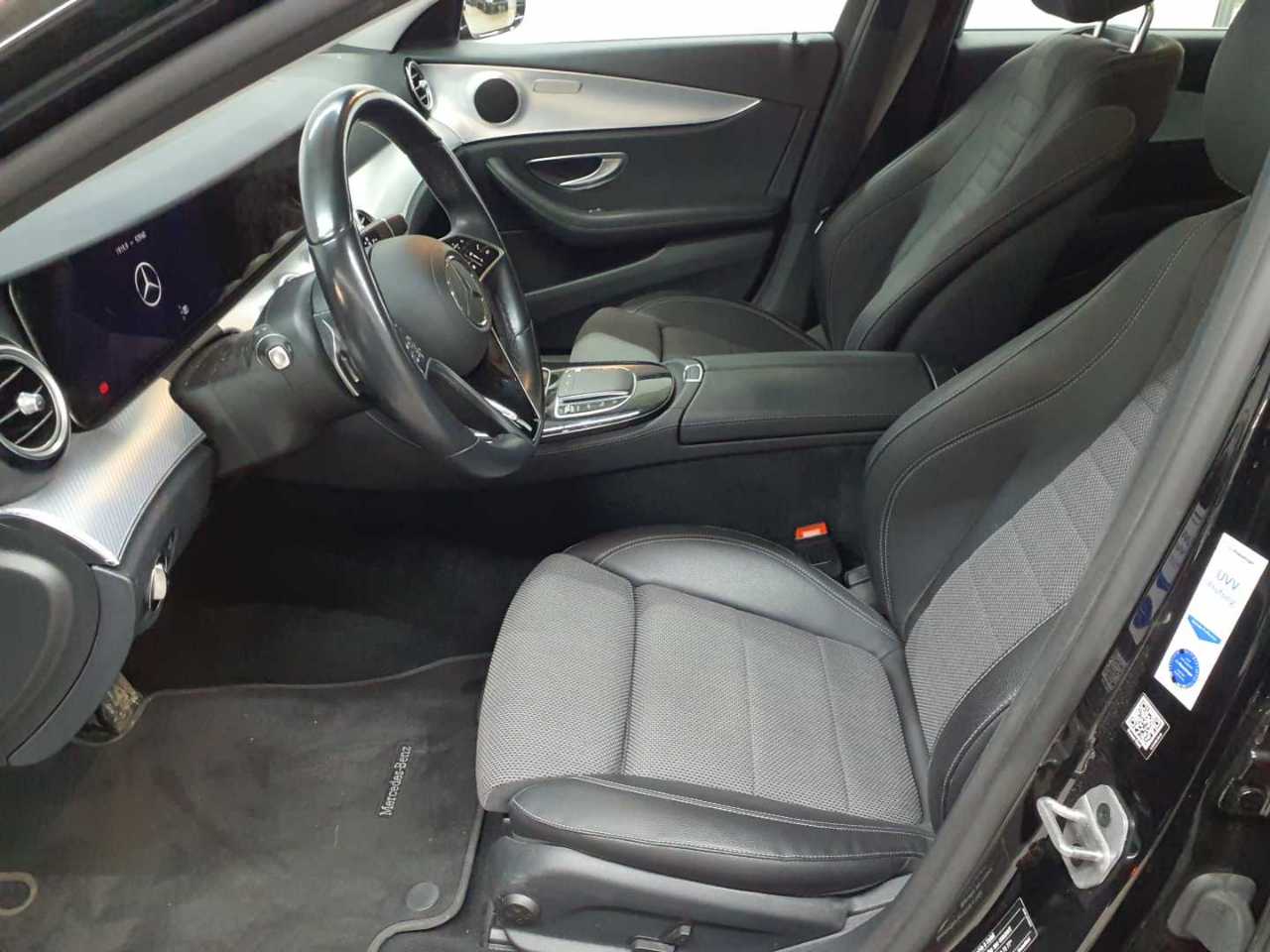 Mercedes-Benz E 220 d 4Matic T 9G-TRONIC Avantgarde 8