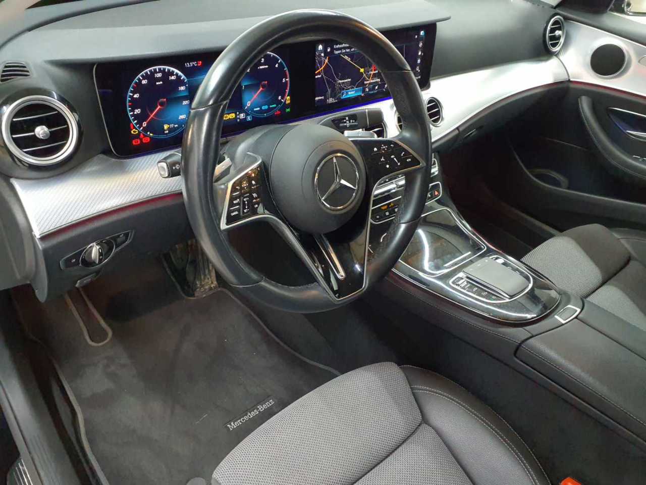 Mercedes-Benz E 220 d 4Matic T 9G-TRONIC Avantgarde 9