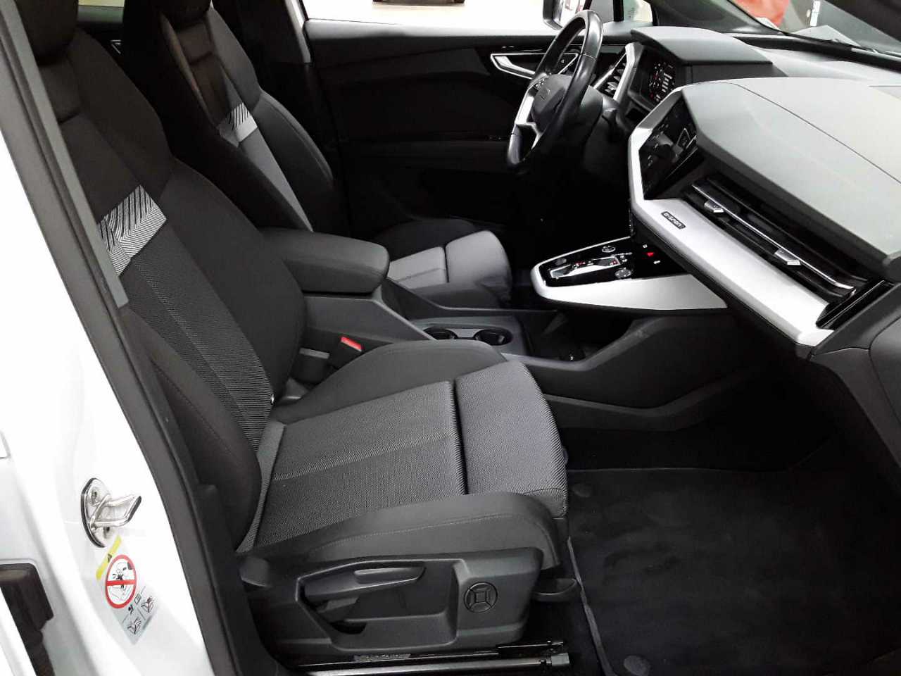 Audi Q4 e-tron 40 Sportback 8