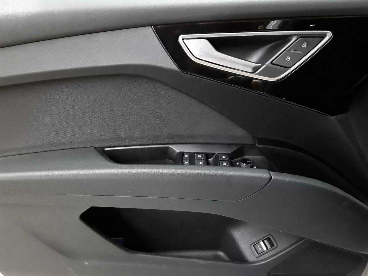 Audi Q4 e-tron 40 Sportback 17