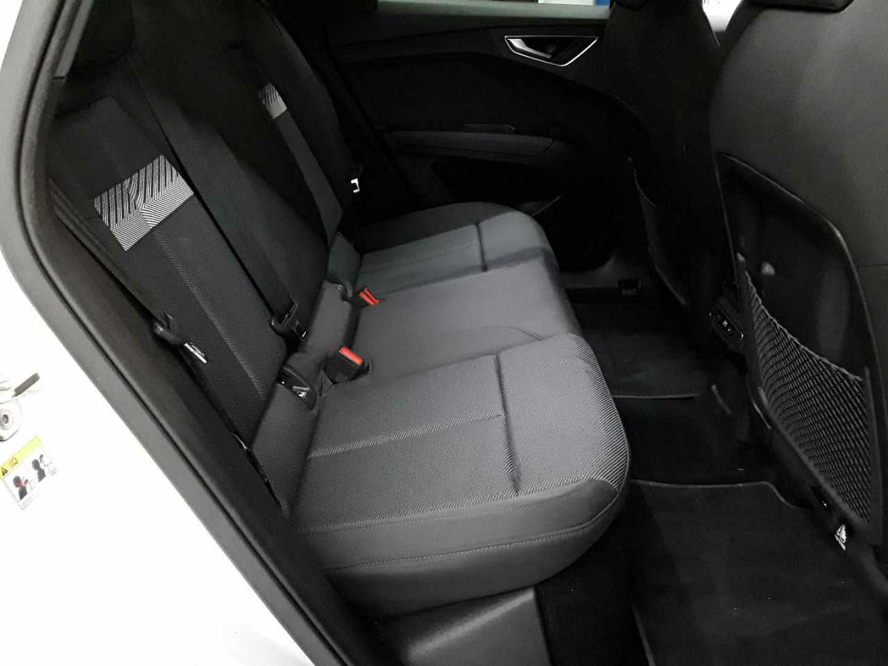 Audi Q4 e-tron 40 Sportback 14